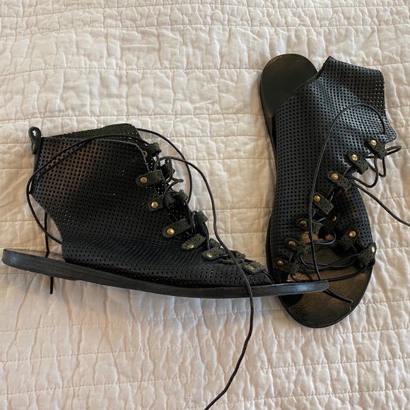 Ancient Greek Sandal lace up leather sides EUC sz7 - Picture 6 of 8